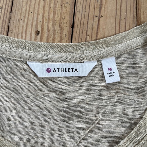 NWT Athleta Shiva Shimmer Tank 3 Linen Blend Beige Metallic Size M‎ Sleeveless - Picture 2 of 10